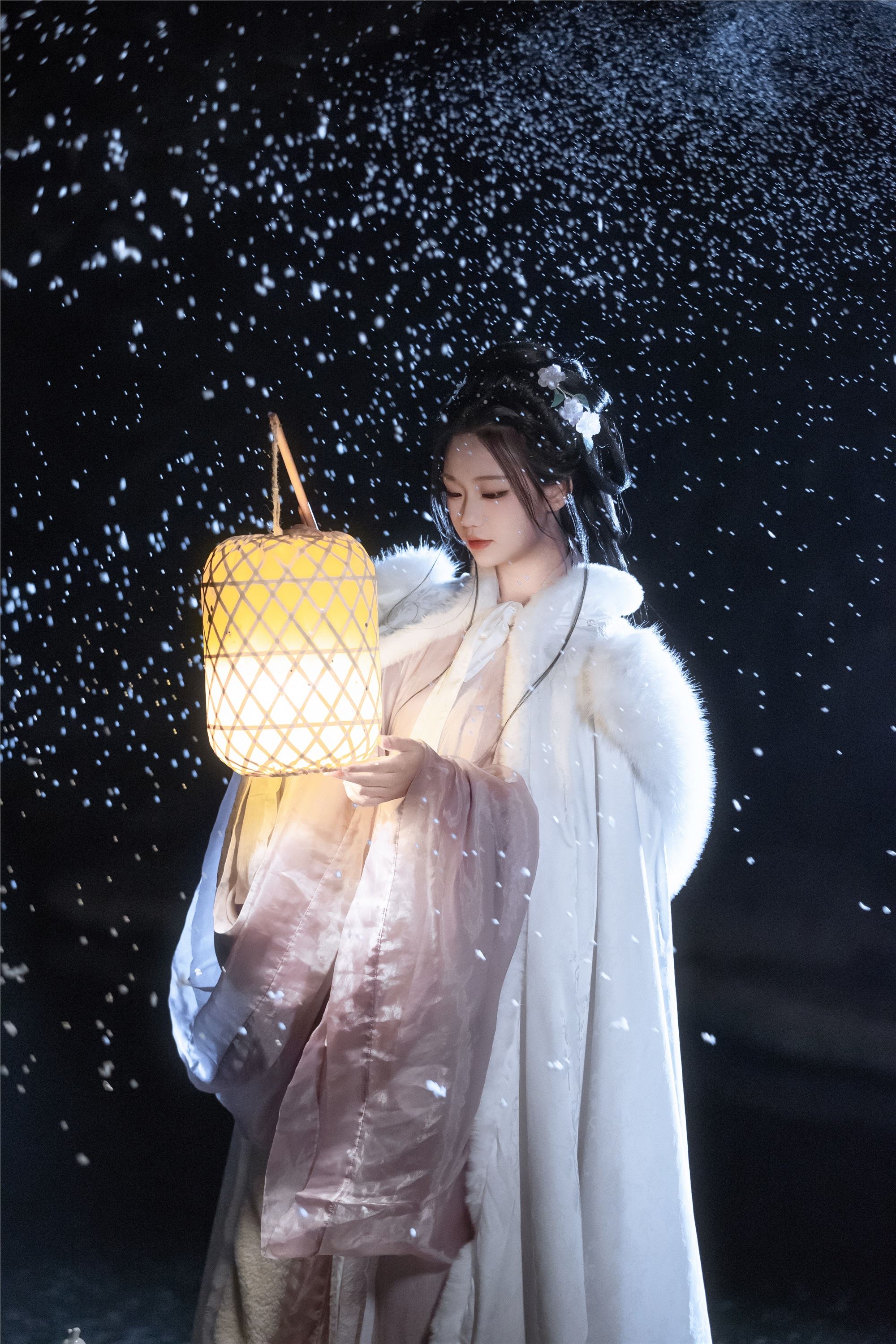 YITUYU 艺图语 2025.03.06 风雪夜归人 晚江亭